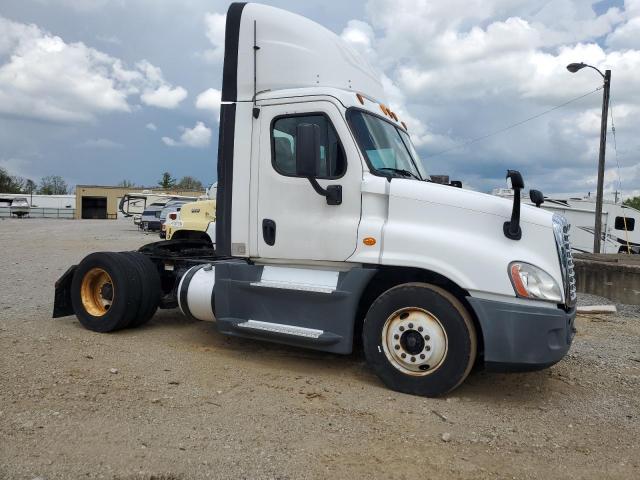 2015 Freightliner Cascadia 125 Semi Truck