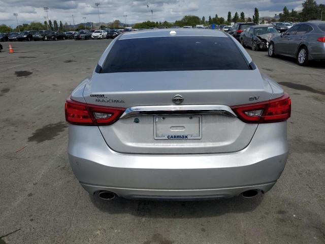  NISSAN MAXIMA 2018 Srebrny