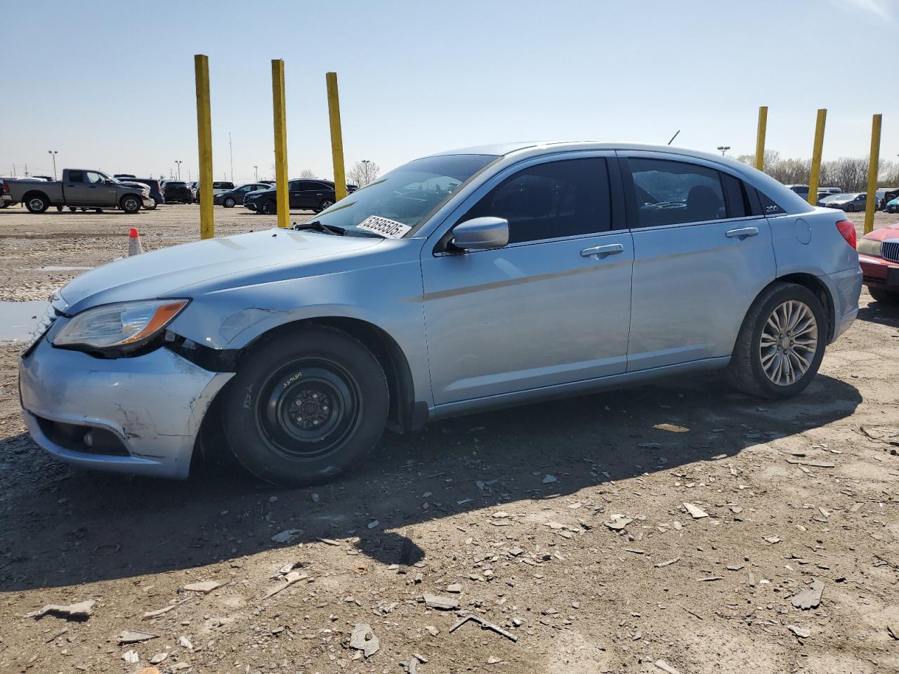 Indianapolis, IN에서 판매 중인 2013 Chrysler 200 Touring - Front End