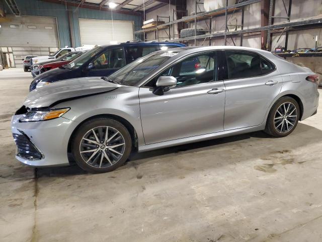  TOYOTA CAMRY 2023 Серебристый