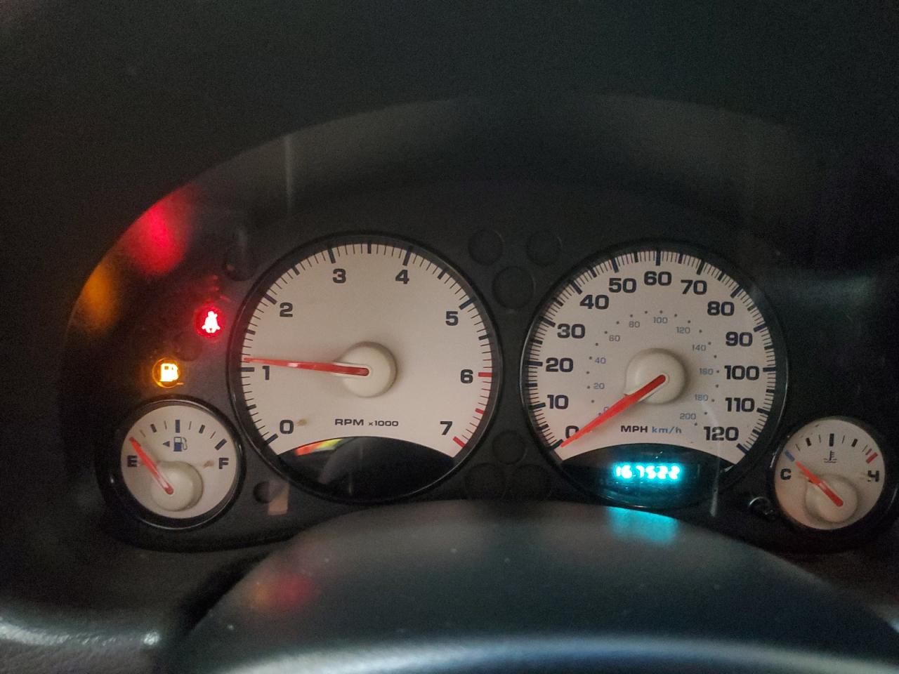 2004 Jeep Liberty Sport VIN: 1J4GK48KX4W329324 Lot: 55346225
