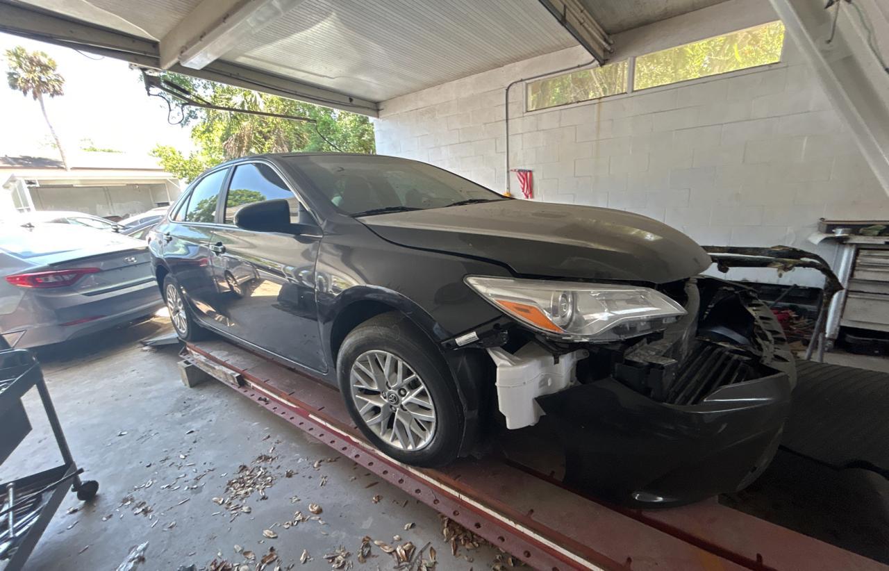 2017 Toyota Camry Le იყიდება Apopka-ში, FL - Front End