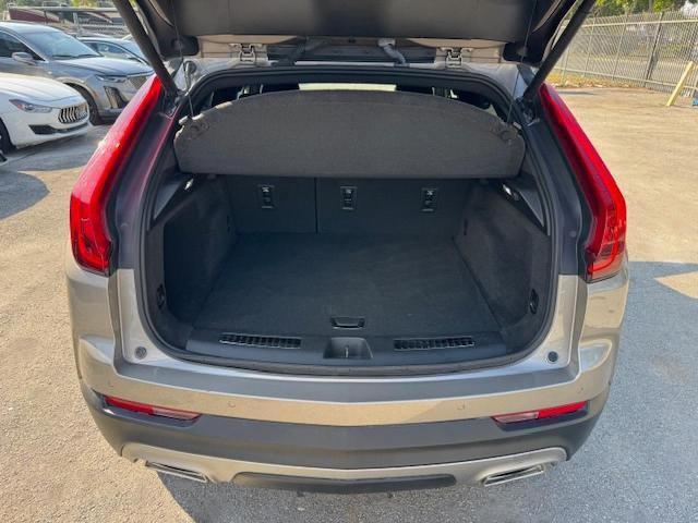  CADILLAC XT4 2023 Бежевый