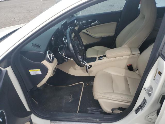 Седаны MERCEDES-BENZ CLA-CLASS 2014 Белый