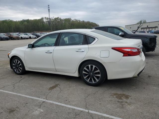 NISSAN ALTIMA 2017 Biały