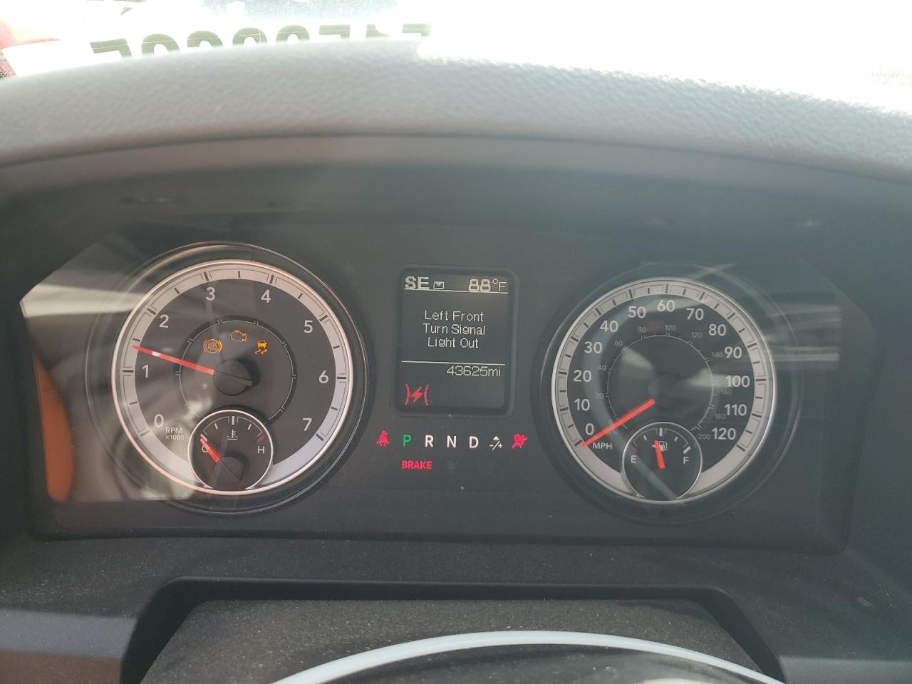 1C6RR7FG7KS533780 2019 Ram 1500 Classic Tradesman