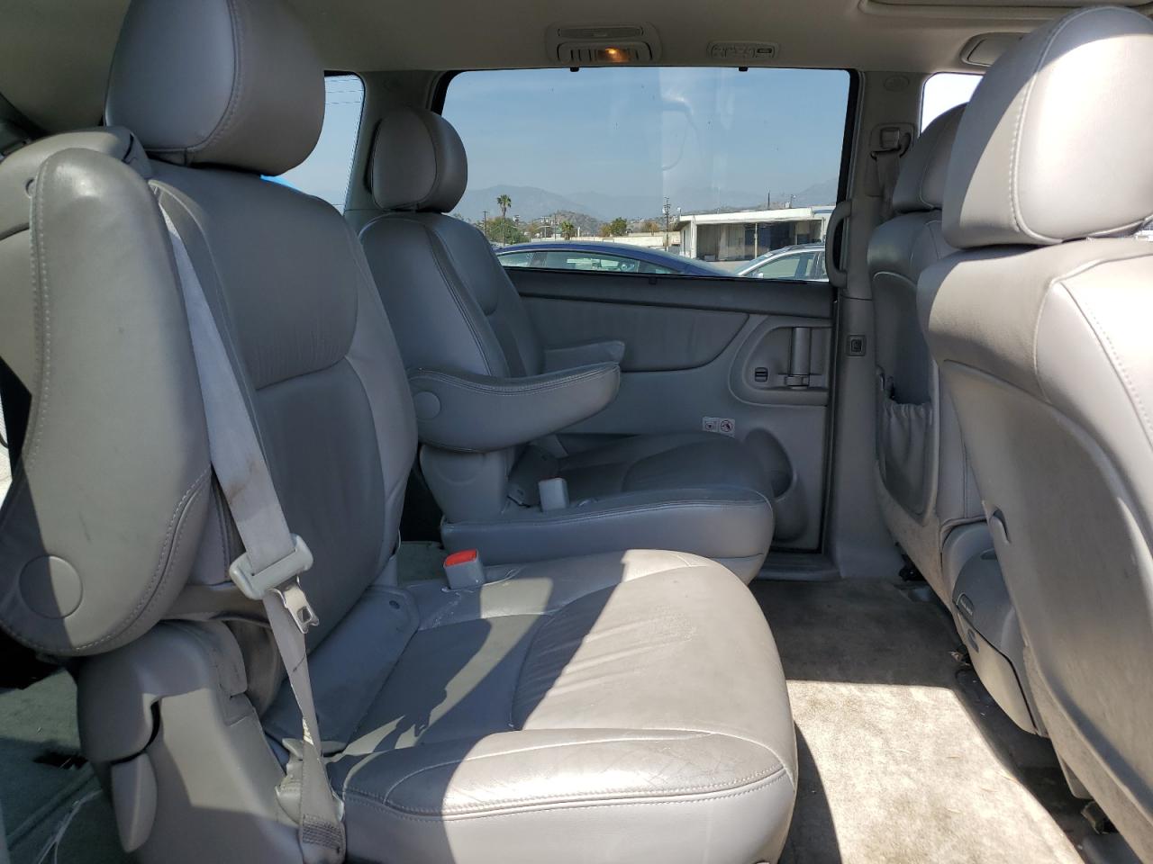 2005 Toyota Sienna Xle VIN: 5TDZA22C65S323058 Lot: 55446335