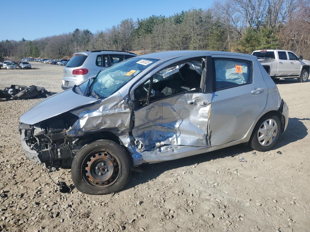 2017 Toyota Yaris L de vânzare în North Billerica, MA - All Over