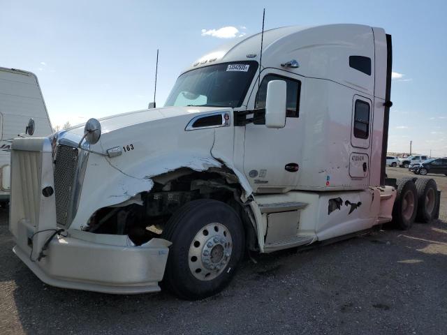 2017 KENWORTH CONSTRUCTION T680