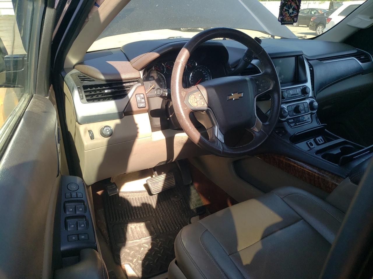 2017 Chevrolet Suburban C1500 Premier VIN: 1GNSCJKC7HR191234 Lot: 52885495