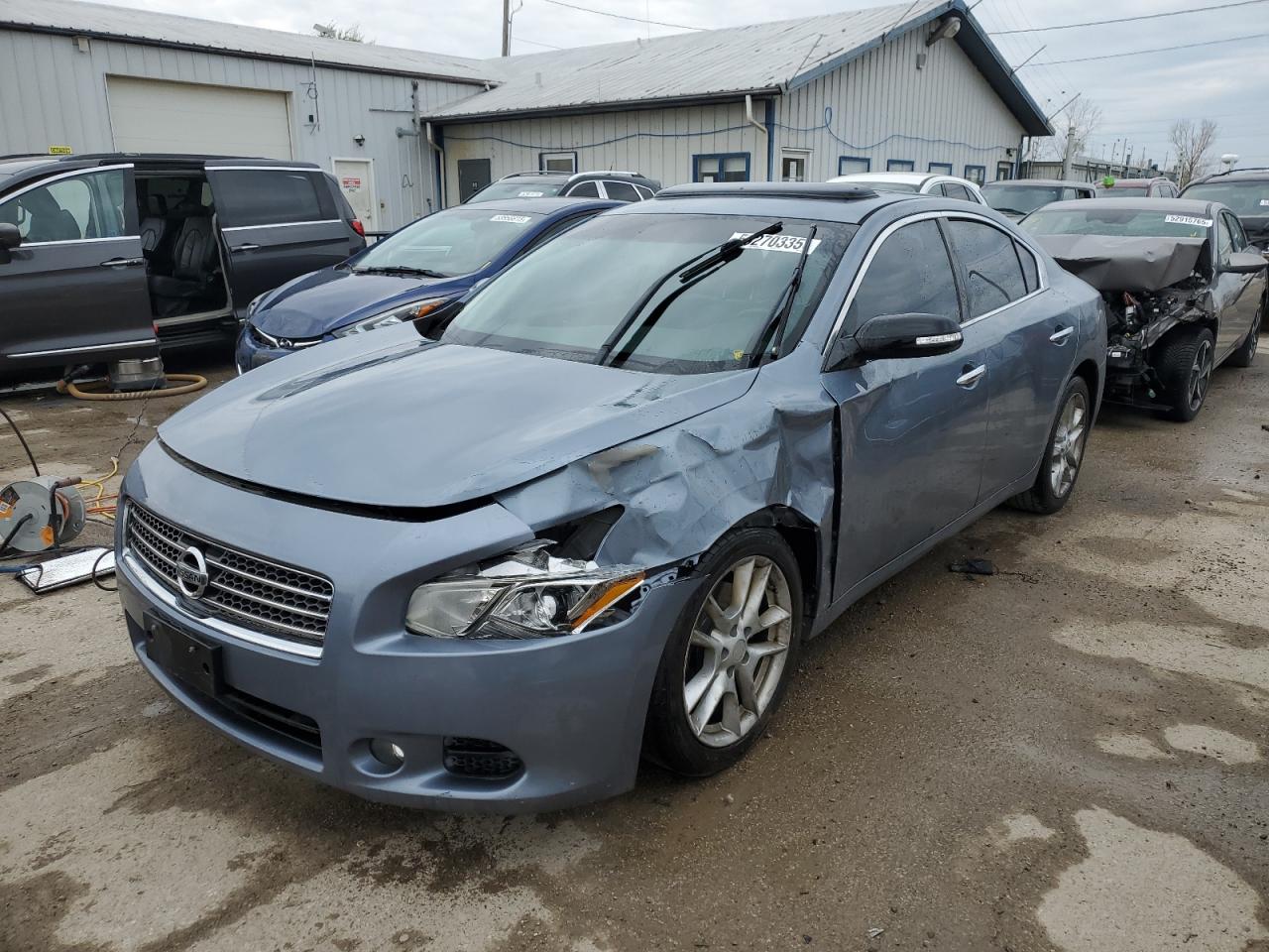 2010 Nissan Maxima S for Sale in Pekin, IL - Front End