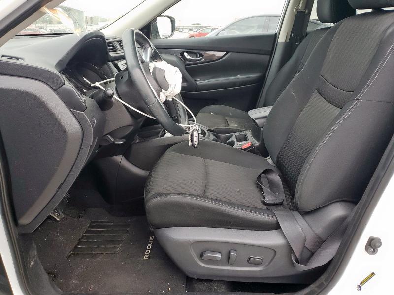  NISSAN ROGUE 2018 White