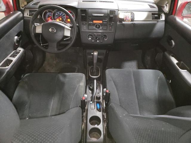 Хэтчбеки NISSAN VERSA 2012 Красный