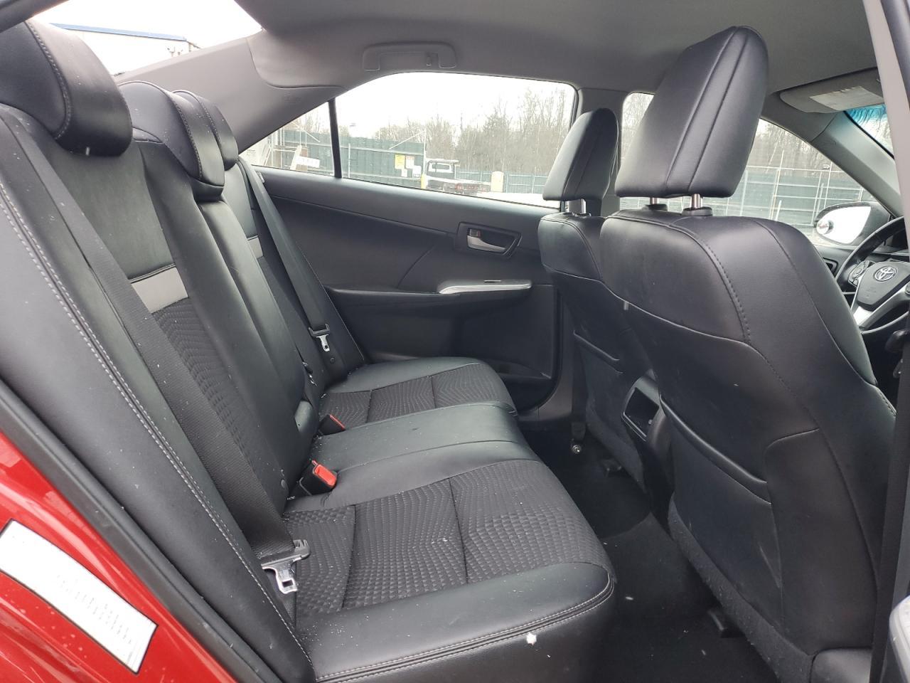 2014 Toyota Camry - Image 10