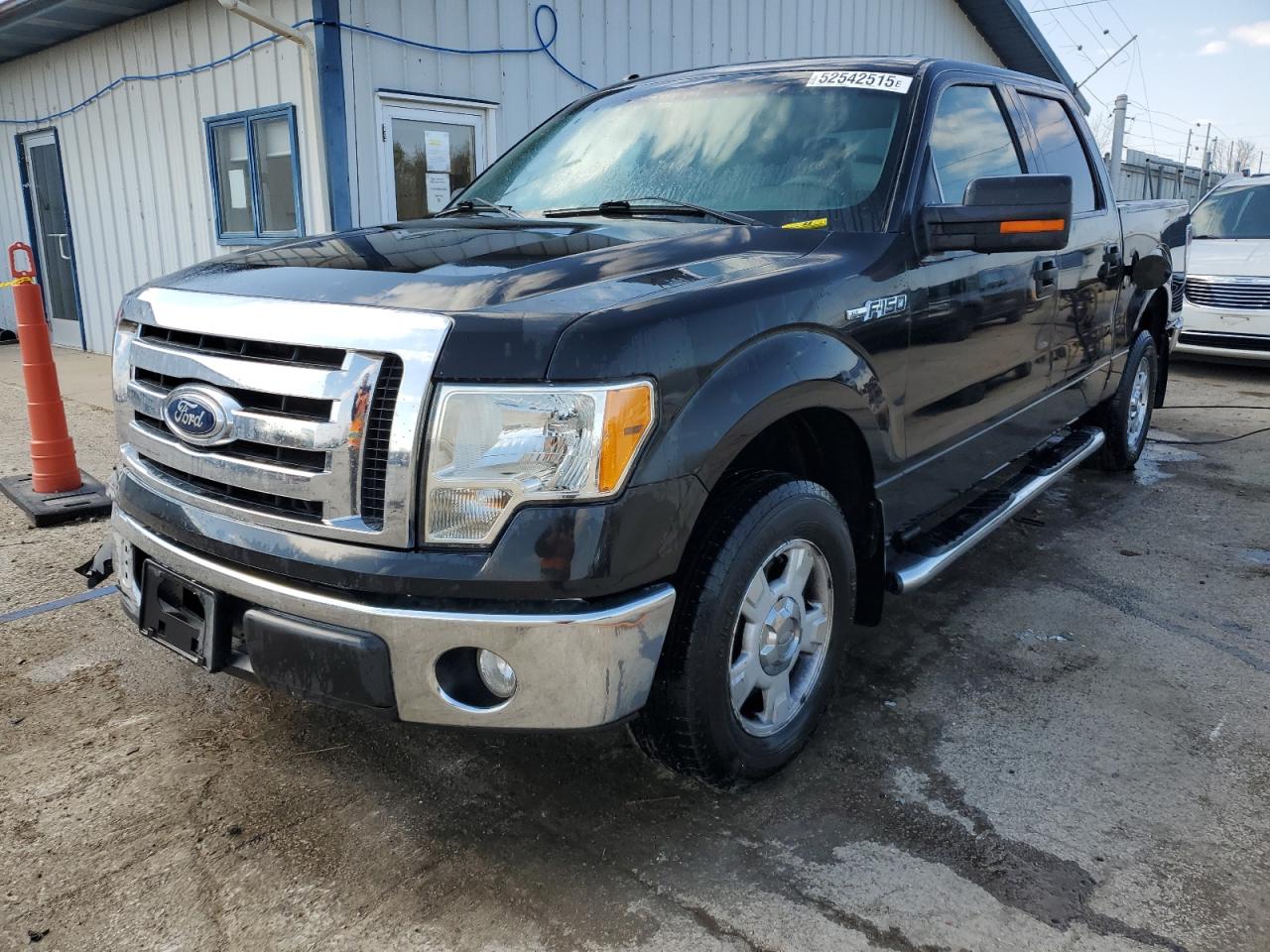 2010 Ford F150 Supercrew zu verkaufen in Pekin, IL - Front End