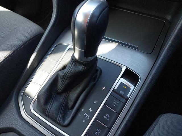 2017 VOLKSWAGEN GOLF SV SE