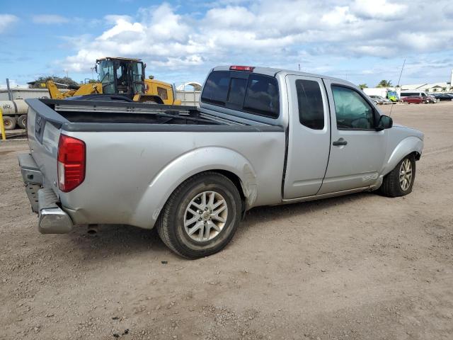  NISSAN FRONTIER 2017 Silver
