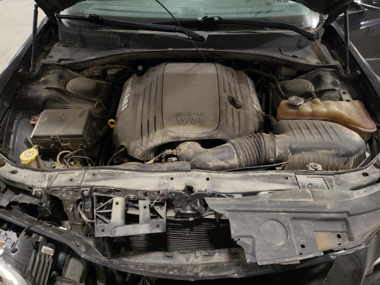 2013 Chrysler 300C VIN: 2C3CCAET1DH711645 Lot: 52899625