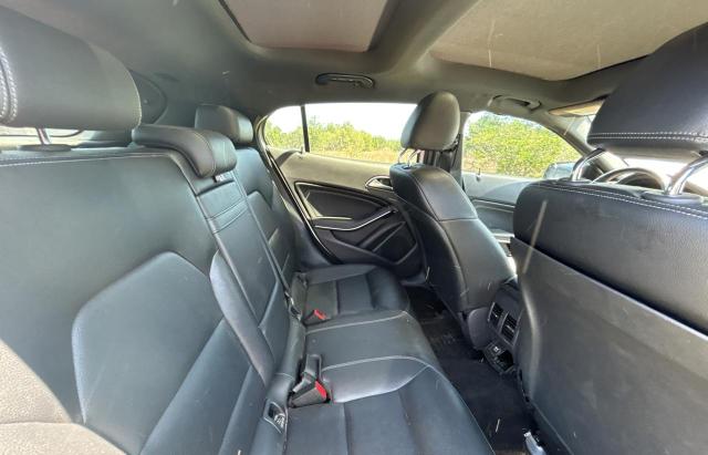  MERCEDES-BENZ GLA-CLASS 2018 Silver
