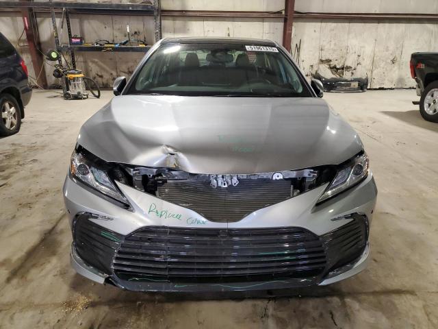  TOYOTA CAMRY 2023 Серебристый