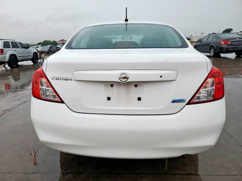  NISSAN VERSA 2014 Biały