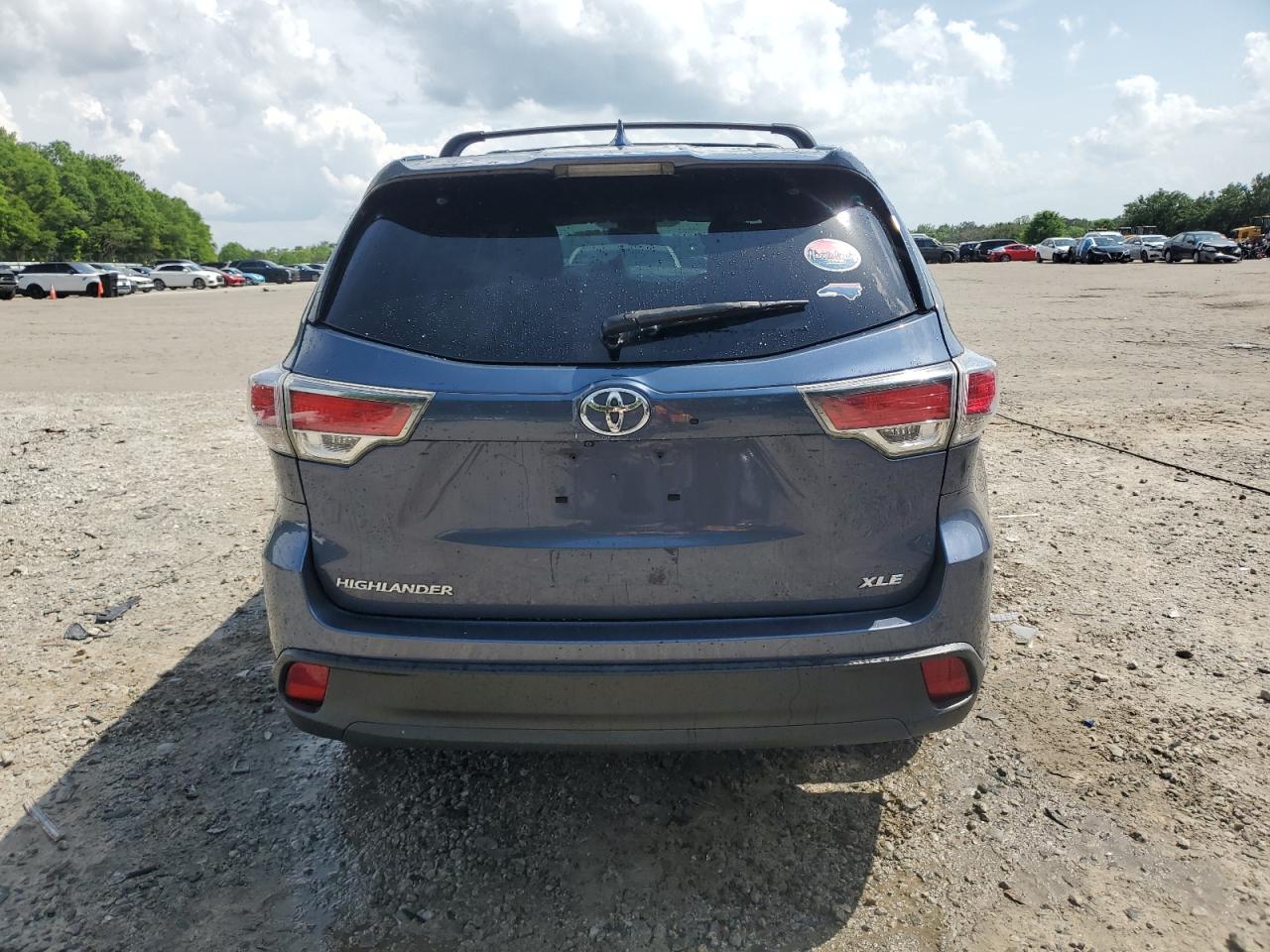2015 Toyota Highlander Xle VIN: 5TDKKRFH9FS097841 Lot: 54375355