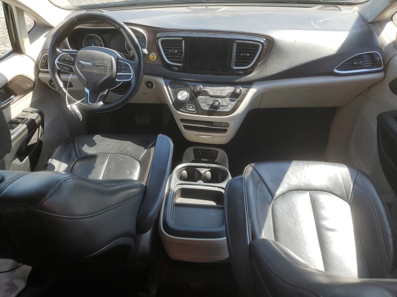2017 Chrysler Pacifica Touring L VIN: 2C4RC1BG6HR599003 Lot: 51355205