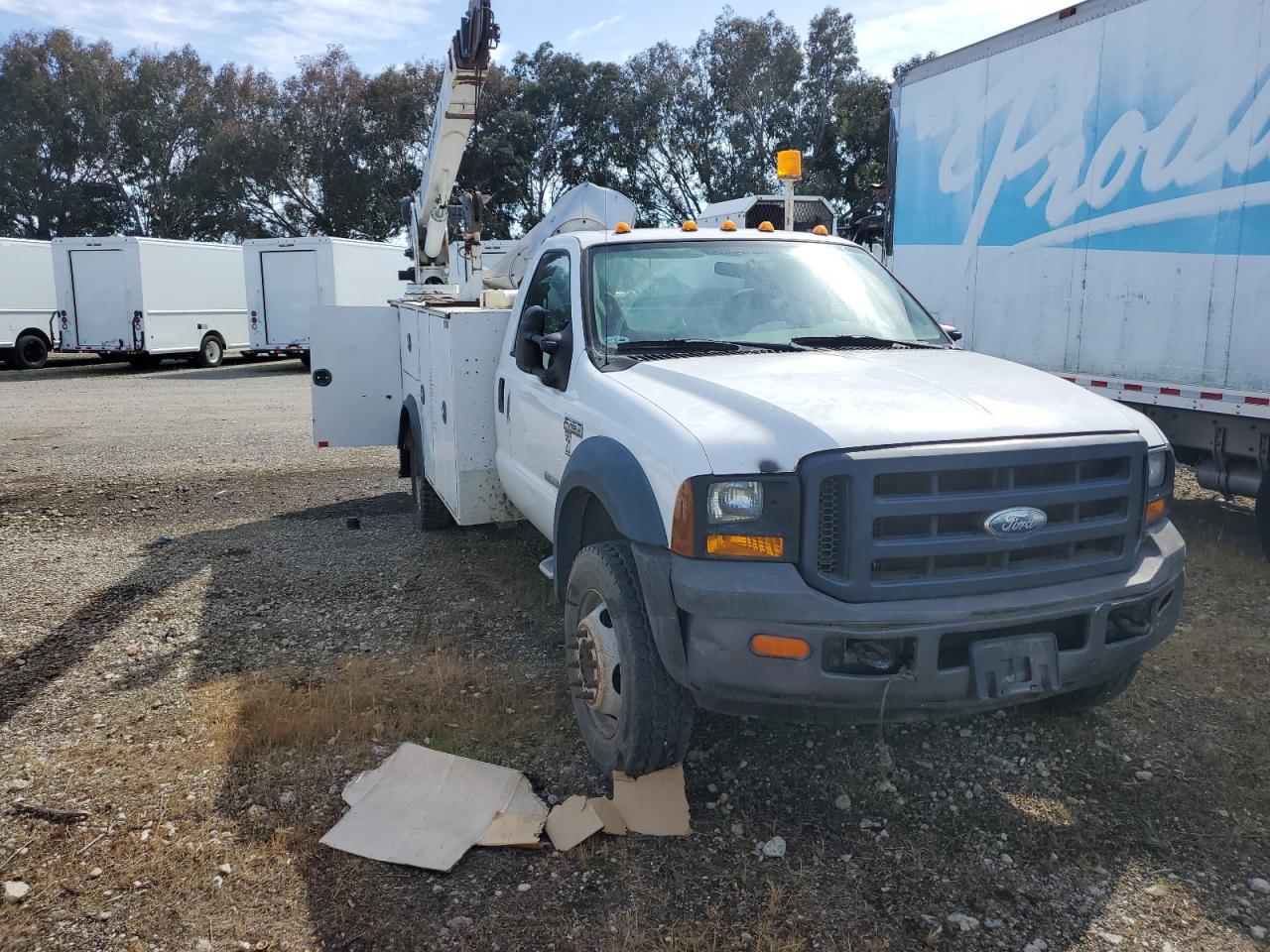 2006 Ford F550 Super Duty Utility / Service Truck იყიდება Martinez-ში, CA - Mechanical