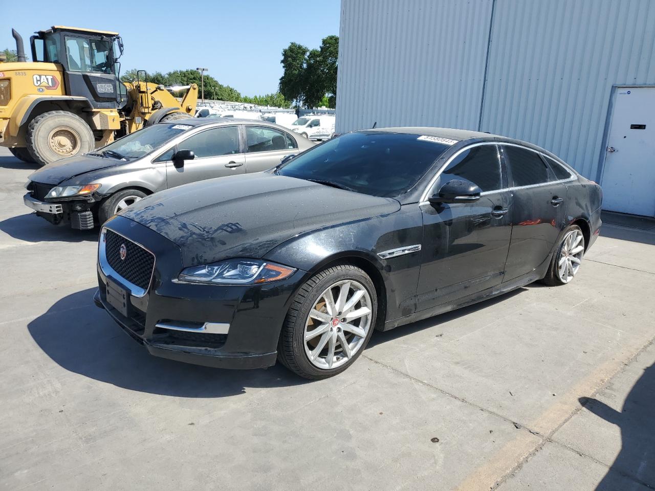 2016 Jaguar Xj for Sale in Sacramento, CA - Side