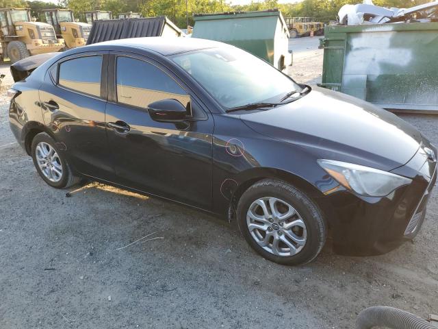  TOYOTA YARIS 2017 Black