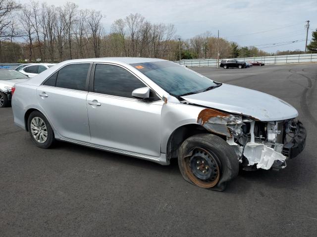  TOYOTA CAMRY 2014 Сріблястий