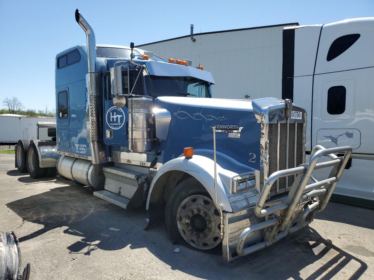 1999 Kenworth W900 Semi Truck იყიდება West Mifflin-ში, PA - Front End
