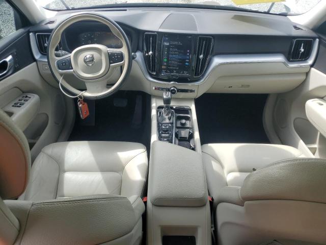  VOLVO XC60 2018 Белы