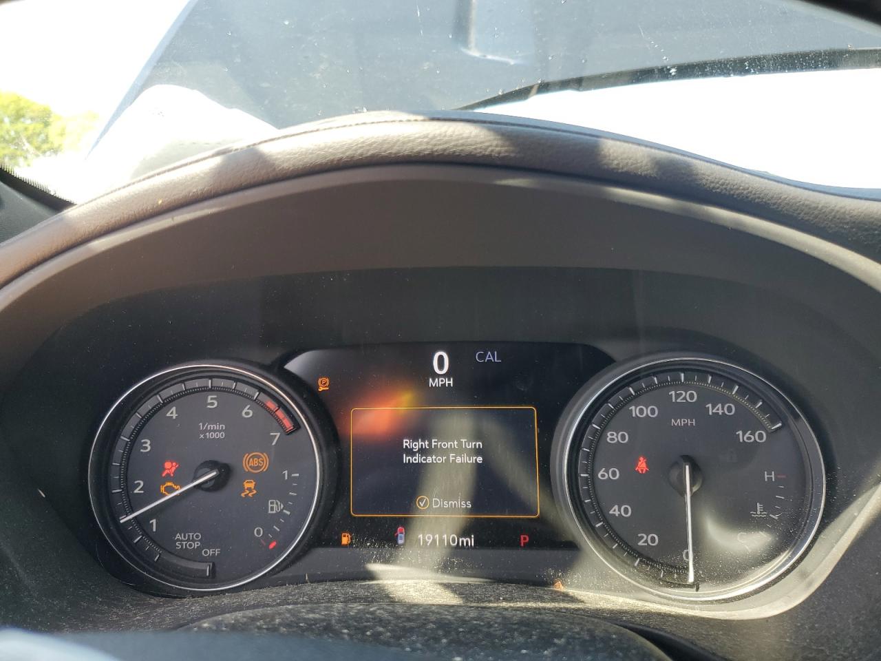 2019 Cadillac Xt4 Premium Luxury VIN: 1GYFZCR42KF214747 Lot: 52412105