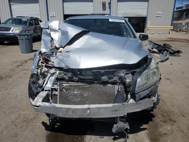 Седаны CHEVROLET MALIBU 2013 Серебристый