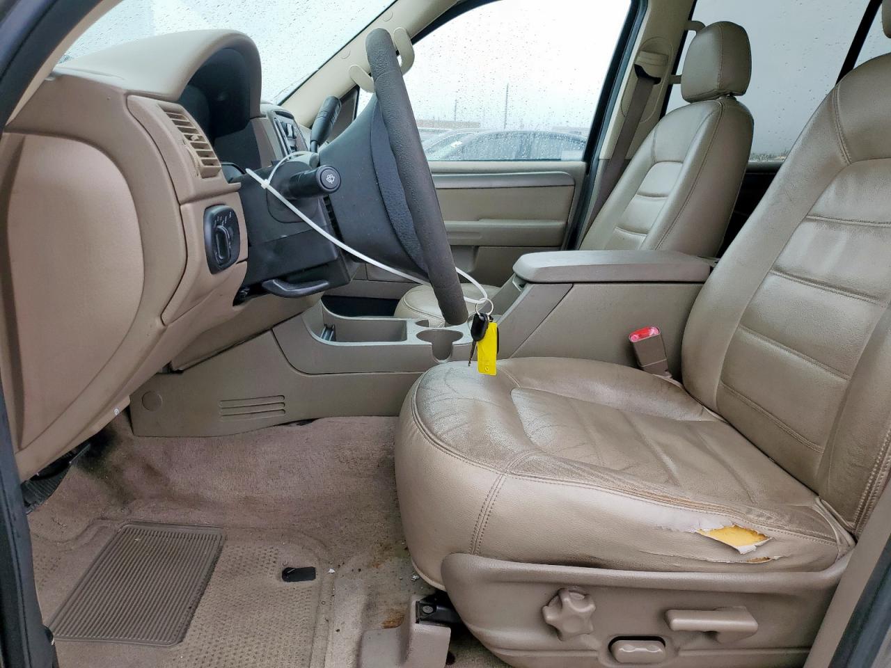 2004 Ford Explorer Xlt VIN: 1FMZU73K24UB94929 Lot: 51740275