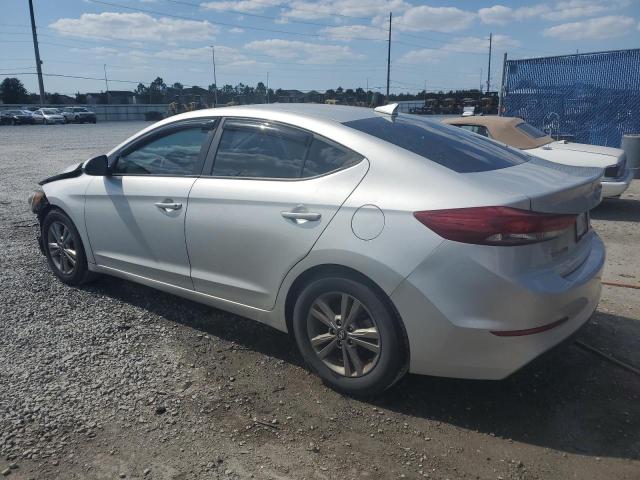  HYUNDAI ELANTRA 2018 Серебристый