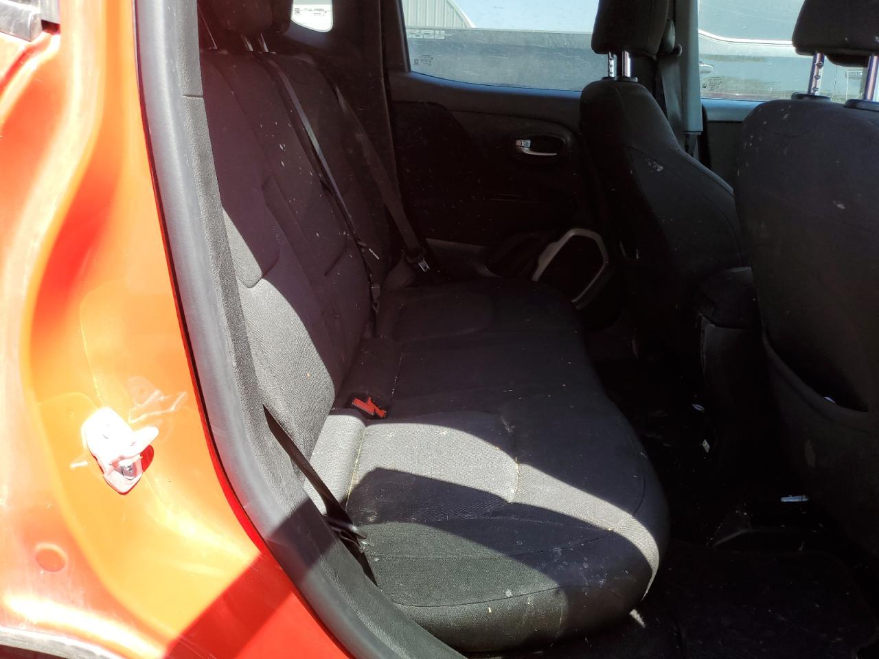 2015 Jeep Renegade Latitude VIN: ZACCJABT3FPB38397 Lot: 53643505