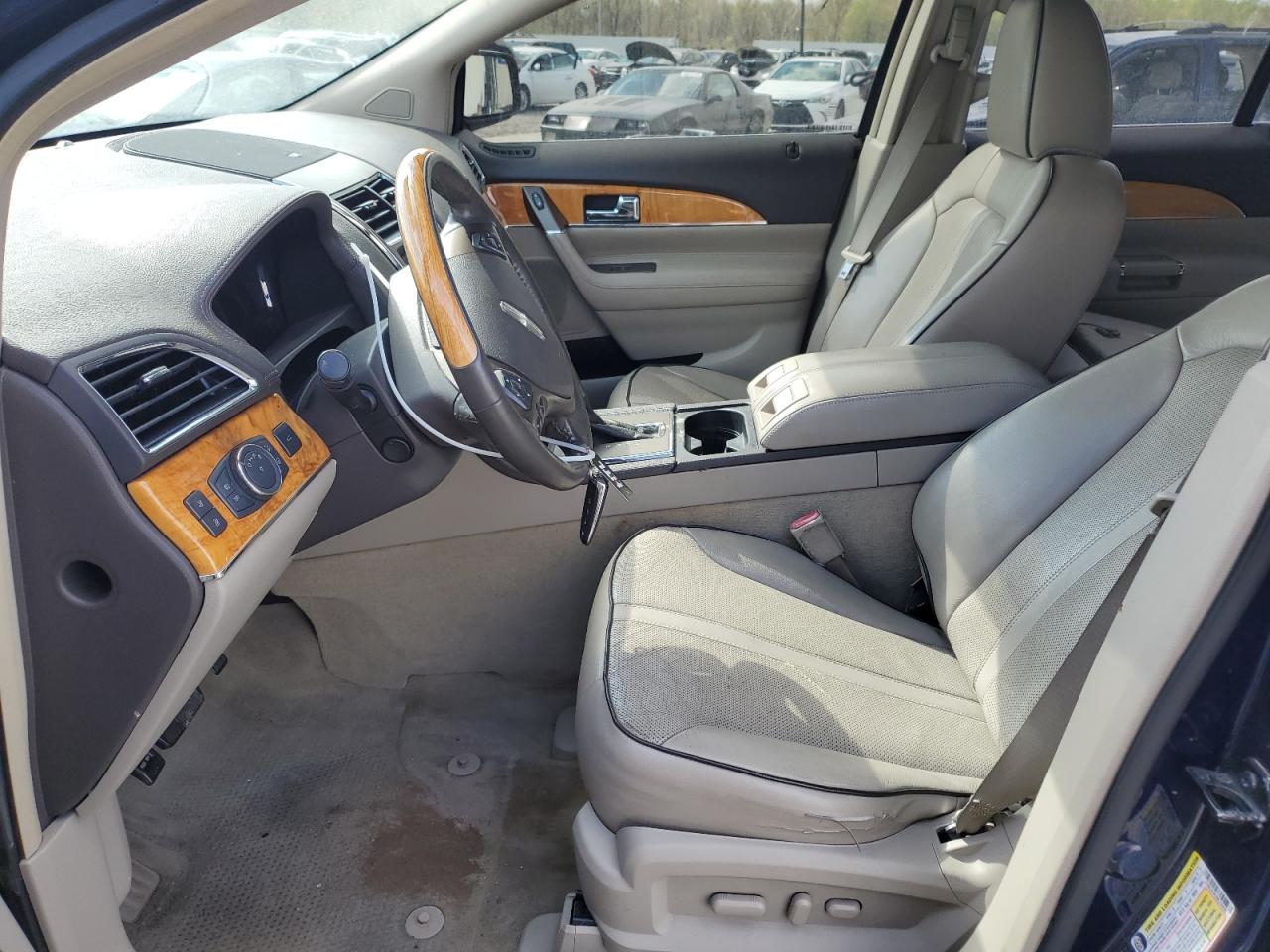 2011 Lincoln MKX - Image 7