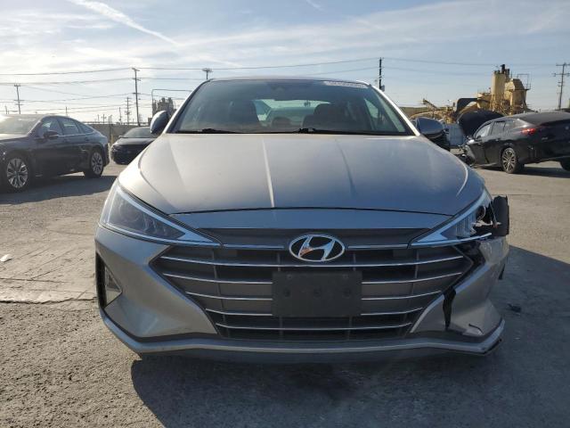  HYUNDAI ELANTRA 2020 Srebrny