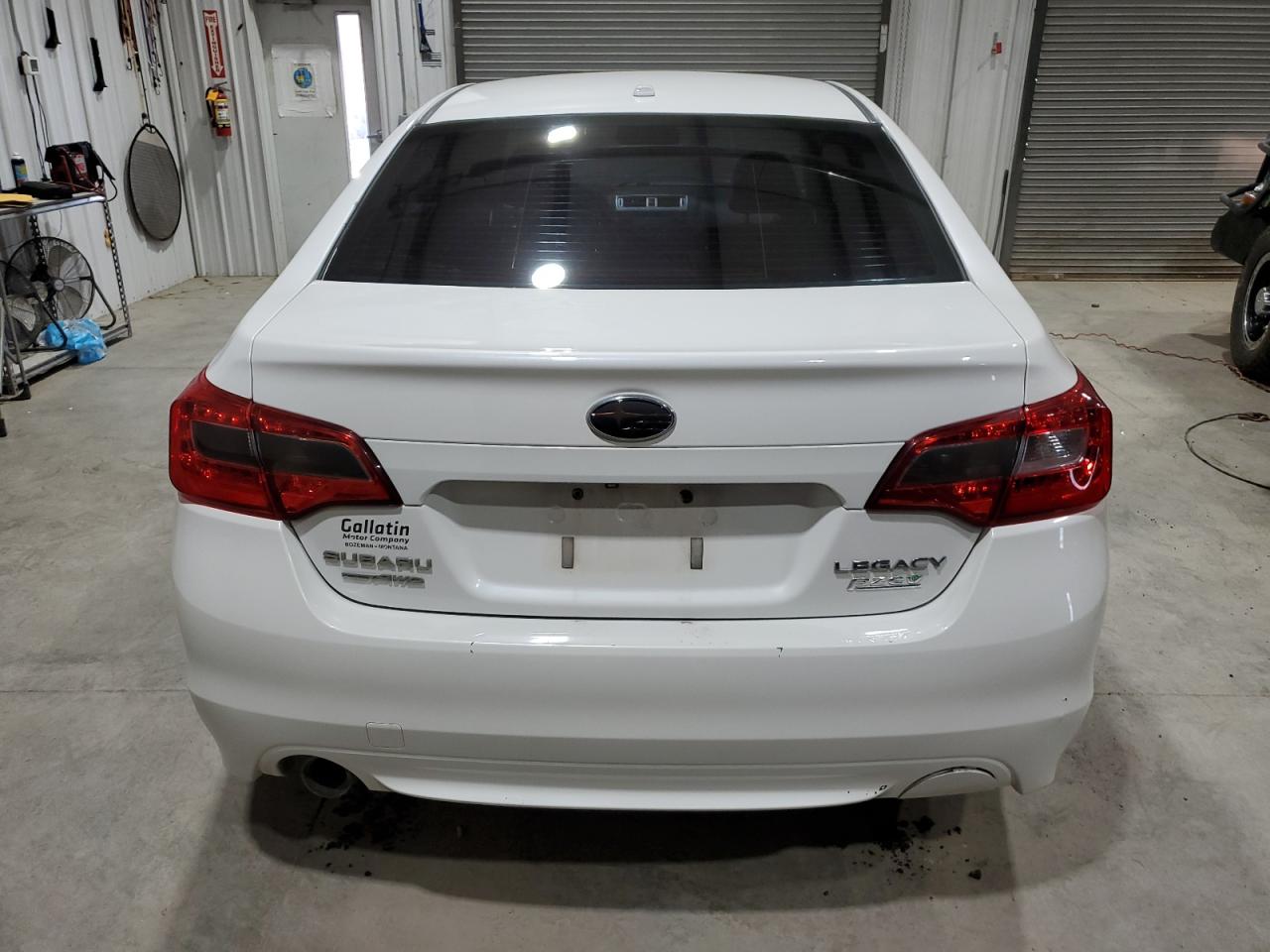 2015 Subaru Legacy 2.5I Limited VIN: 4S3BNAJ66F3042523 Lot: 53473635