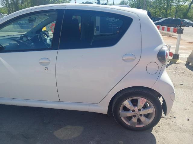 2011 TOYOTA AYGO GO VV