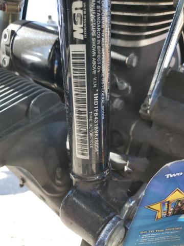 2011 HARLEY-DAVIDSON FLHR 