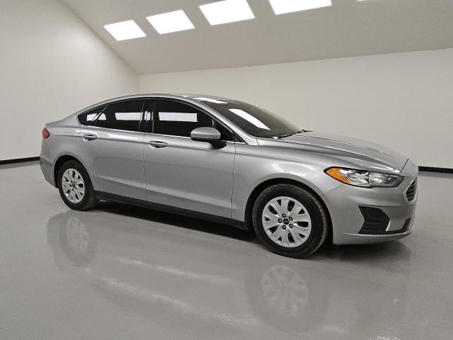  FORD FUSION 2020 Srebrny