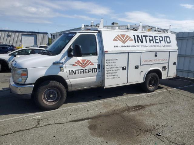 2015 Ford Econoline E350 Super Duty Cutaway Van