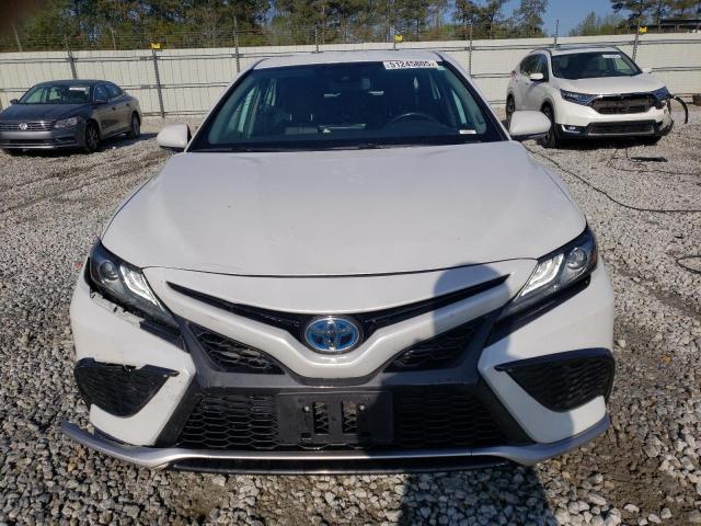 TOYOTA CAMRY 2021 Белы