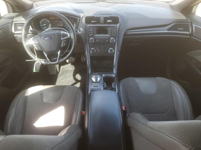  FORD FUSION 2017 Srebrny