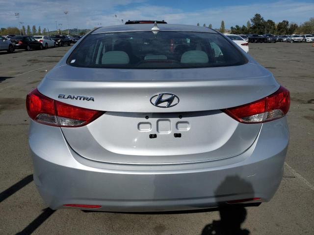  HYUNDAI ELANTRA 2013 Srebrny