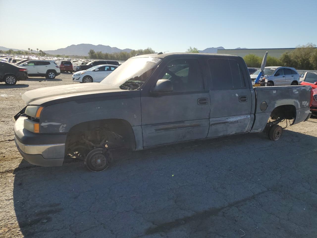 Las Vegas, NV에서 판매 중인 2005 Chevrolet Silverado K1500 - Front End
