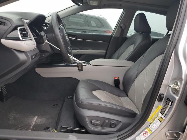  TOYOTA CAMRY 2018 Silver